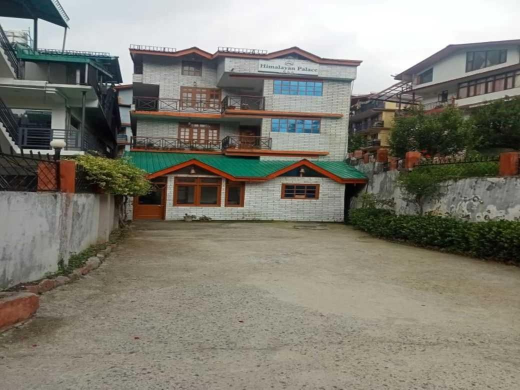 Hotel Himalayan Palace Manāli Exteriér fotografie